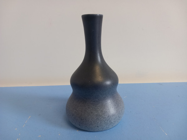 Sgrafo Modern Vase – West German Pottery, 60er-/70er-Jahre / seidenmatte Glasur