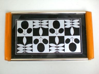 Tablett mit Art Deco-Muster