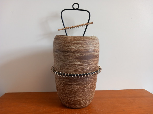 Siershahn Keramik Wandvase mit Metallhalter 30 cm selten