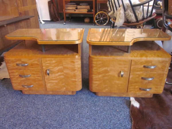 Two Art Decó bedside chests France 1930s
