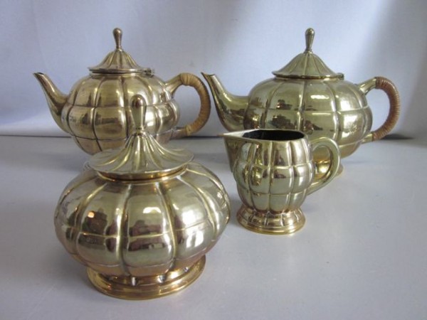 Set pots, sugar pot & creamer