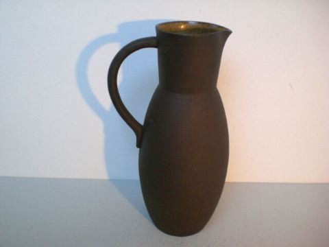 Tall jug - Hameln pottery Delius