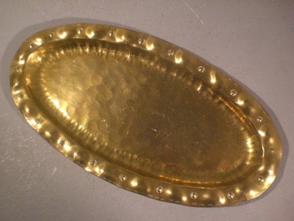 Fine Art Noveau tray 'MUQ' - brass