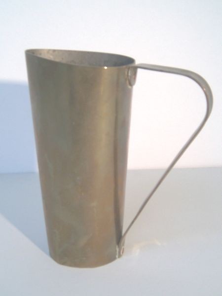 Große Jugendstil Messingkanne, bezeichnet Schaefer