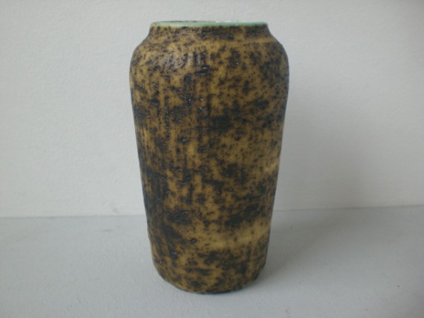 Eccentric vase - vaas - Piet Groeneveldt
