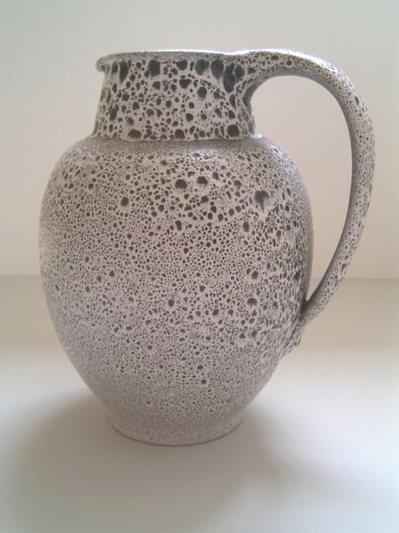 Huge Kuch-vase with crater glaze