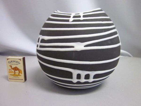 Kugelförmige Vase Schloßberg Roulette - Liesel Spornhauer