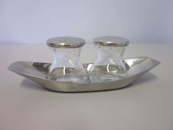 Salt and pepper shakers 'Max & Moritz' - WMF Wagenfeld