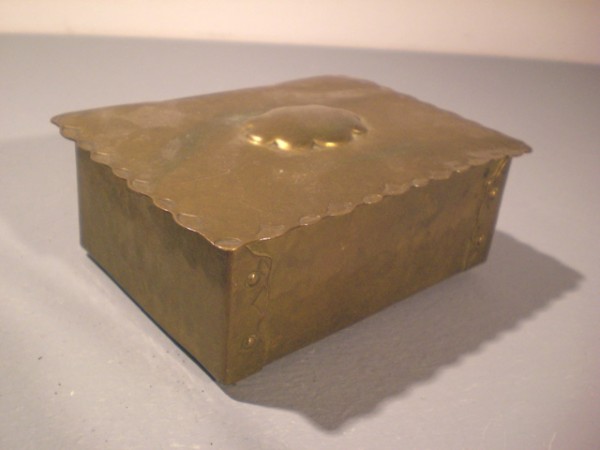Art Noveau cigarette box - brass
